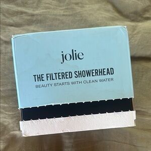 Jolie Filtered Showerhead in black